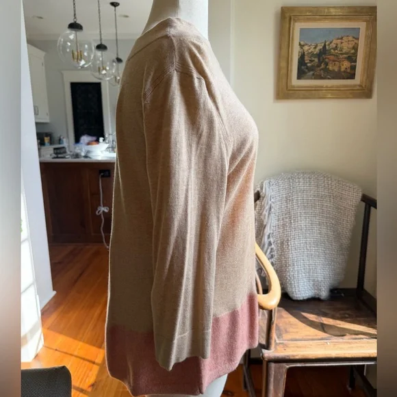 Angel Of The North Beige Sweater with Pink Hem - Picture 5 of 6